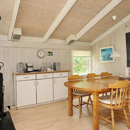 7 Person In Lb K Semesterbostad Bunken